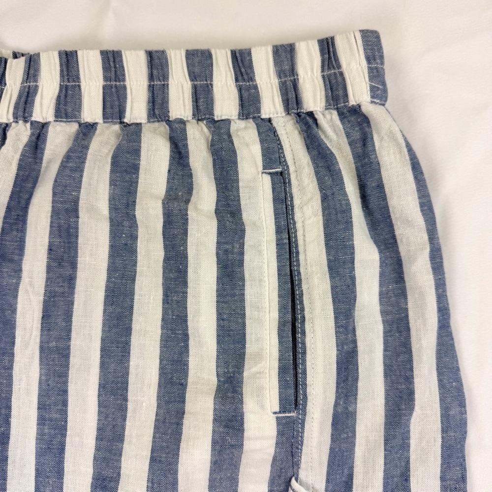 beachlunchlounge Striped Ruffle Hem Linen Shorts in Blue & White Size Large EUC - Picture 3 of 12